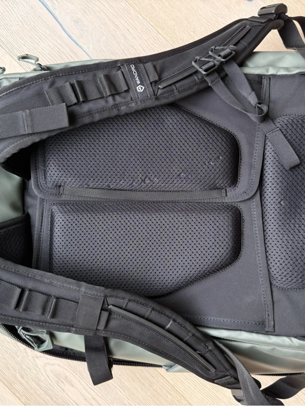 Wandrd Transit Travel Backpack 45L - Olive Green - Picture 5 of 9